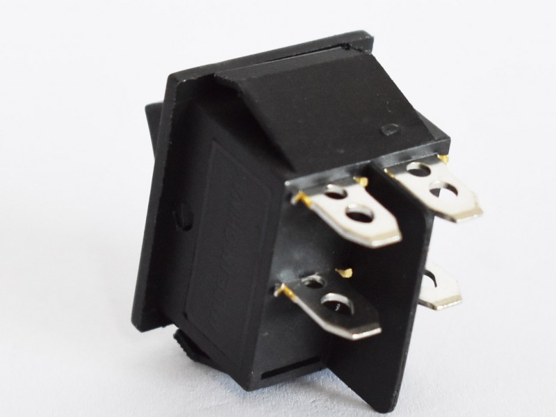 Διακόπτη ενεργοποίησης φώτων  16a 250v  20a 125v με τέσσερις υποδοχές