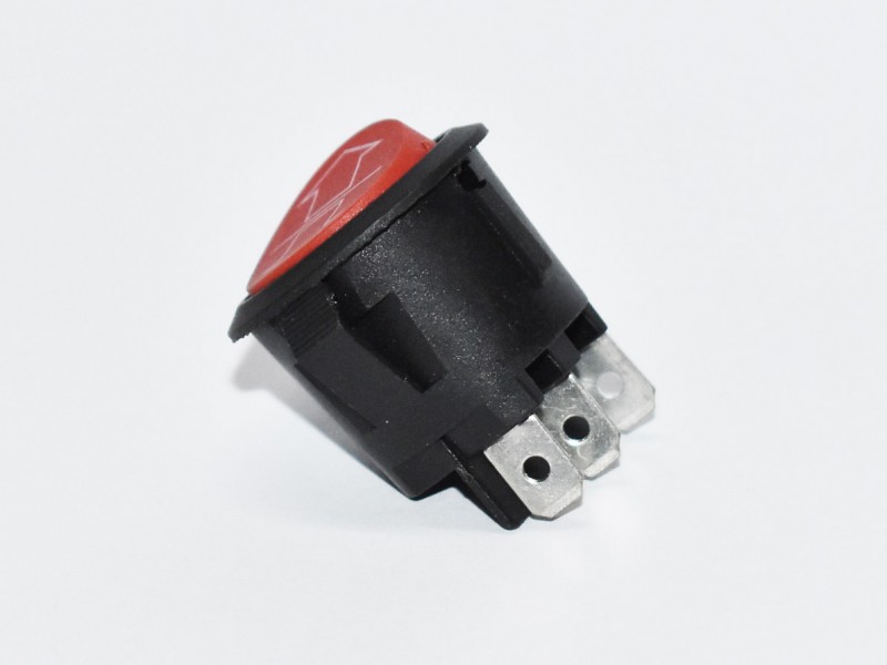 Διακόπτης Εμπρός/Πίσω 6a 250v 10a125v με τρεις υποδοχές