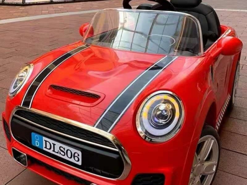 Ηλεκτροκίνητο παιδικό αυτοκίνητο τύπου MINI Cooper 12V με δερμάτινο κάθισμα και ελαστικά τύπου αυτοκινήτου κόκκινο